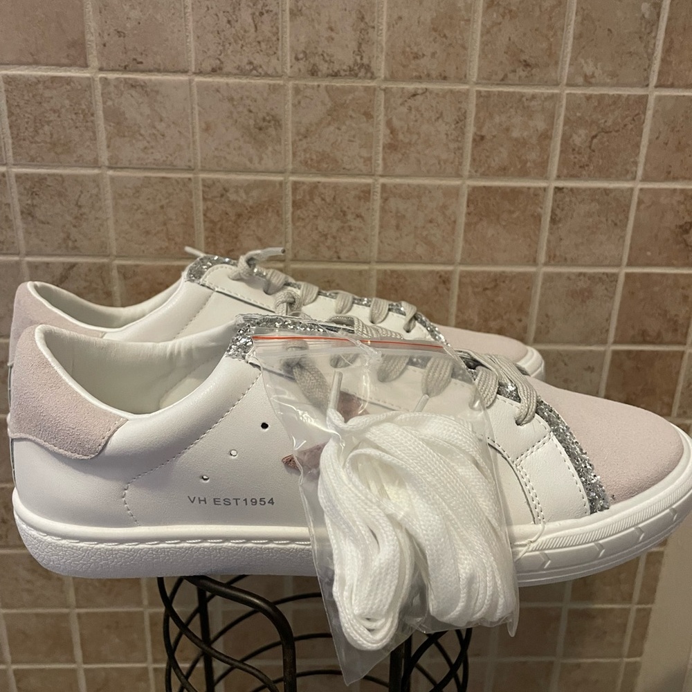 Brand new Vintage Havana Rush Sneakers